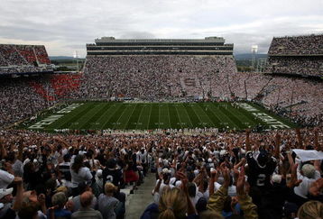 STATE COLLEGE, PA - SEPTEMBER 06:  A general view of the Oregon State Beavers and the Penn State Nittany Lions at Beaver Stadium on September 6, 2008 in State College, Pennsylvania.  (Photo by Ronald Martinez/Getty Images)