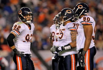 DENVER - AUGUST 30:  Linebacker Hunter Hillenmeyer #92 of the Chicago Bears runs the defensive huddle against  the Denver Broncos during preseason NFL action at INVESCO Field at Mile High on August 30, 2009 in Denver, Colorado. The Bears defeated the Broncos 27-17.  (Photo by Doug Pensinger/Getty Images)