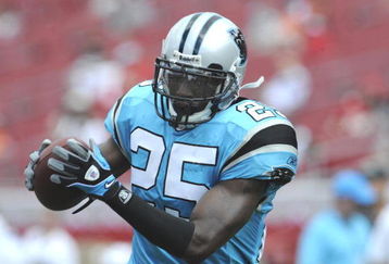 TAMPA, FL - OCTOBER 12: Safety Nate Salley #25 of the Carolina Panthers warms up for play against the Tampa Bay Buccaneers at Raymond James Stadium on October 12, 2008 in Tampa, Florida.  (Photo by Al Messerschmidt/Getty Images) 