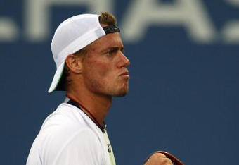 NEW YORK - AUGUST 31:  Lleyton Hewitt of Australia reacts to a shot during his match against Thiago Alves of Brazil during day one of the 2009 U.S. Open at the USTA Billie Jean King National Tennis Center on August 31, 2009 in Flushing neighborhood of the Queens borough of New York City.  (Photo by Julian Finney/Getty Images)