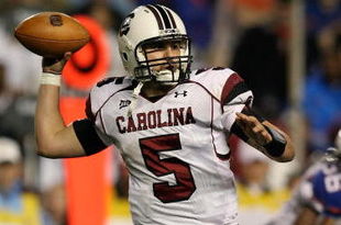 GAINESVILLE, FL - NOVEMBER 15:  Quarterback Stephen Garcia #5 of the South Carolina Gamecocks throws a pass while taking on the Florida Gators at Ben Hill Griffin Stadium on November 15, 2008 in Gainesville, Florida. Florida defeated South Carolina 56-6.  (Photo by Doug Benc/Getty Images)