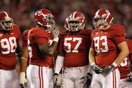 TUSCALOOSA, AL - NOVEMBER 15: Rolando McClain #25 of the Alabama Crimson Tide talks in a huddle during the game against the Mississippi State Bulldogs at Bryant-Denny Stadium on November 15, 2008 in Tuscaloosa, Alabama.  (Photo by Kevin C. Cox/Getty Images)