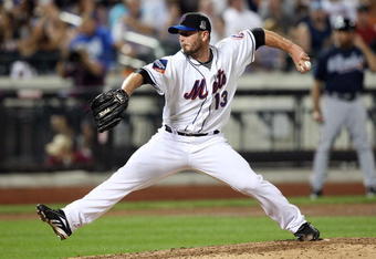 NEW YORK - AUGUST 20: Billy Wagner #13 of the New York Mets delivers a pitch against the Atlanta Braves on August 20, 2009 at Citi Field in the Flushing neighborhood of the Queens borough of New York City.  (Photo by Jim McIsaac/Getty Images)
