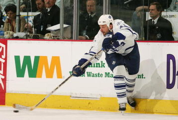 DENVER - JANUARY 17:  Jason Allison #41 of the Toronto Maple Leafs skates with the puck during the game against the Colorado Avalanche on January 17, 2006 at the Pepsi Center in Denver, Colorado. The Avalanche won 5-3. (Photo by: Doug Pensinger/Getty Images)