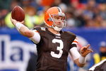 CLEVELAND - NOVEMBER 30:  Quarterback Derek Anderson #3 of the Cleveland Browns passes the ball during their NFL game against the Indianapolis Colts on November 30, 2008 at Cleveland Browns Stadium in Cleveland, Ohio. The Colts defeated the Browns 10-6.  (Photo by Gregory Shamus/Getty Images)