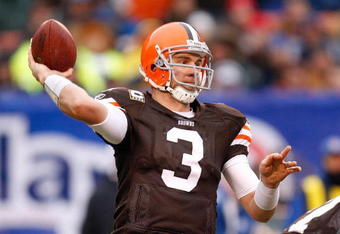 CLEVELAND - NOVEMBER 30:  Quarterback Derek Anderson #3 of the Cleveland Browns passes the ball during their NFL game against the Indianapolis Colts on November 30, 2008 at Cleveland Browns Stadium in Cleveland, Ohio. The Colts defeated the Browns 10-6.  (Photo by Gregory Shamus/Getty Images)