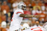 GLENDALE, AZ - JANUARY 05:  Terrelle Pryor #2 of the Ohio State Buckeyes snaps the ball against the Texas Longhorns during the Tostitos Fiesta Bowl Game on January 5, 2009 at University of Phoenix Stadium in Glendale, Arizona.  (Photo by Jeff Gross/Getty Images)