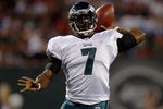 EAST RUTHERFORD, NJ - SEPTEMBER 3: Michael Vick #7 of the Philadelphia Eagles throws a pass during the game against the New York Jets on September 3, 2009 at Giants Stadium in East Rutherford, New Jersey. (Photo by Jared Wickerham/Getty Images)