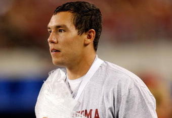 ARLINGTON, TX - SEPTEMBER 05:  Quarterback Sam Bradford #14 of the Oklahoma Sooners on the sidelines after suffering an injury against the Brigham Young Cougars at Cowboys Stadium on September 5, 2009 in Arlington, Texas.  (Photo by Ronald Martinez/Getty Images)