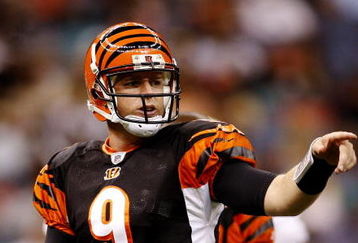 NEW ORLEANS - AUGUST 14:  Quarterback Carson Palmer #9 of the Cincinnati Bengals gestures during action against the New Orleans Saints in a preseason game on August 14, 2009 at the Superdome in New Orleans, Louisiana. (Photo by Chris Graythen/Getty Images)