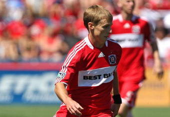 BRIDGEVIEW, IL - MAY 31: Chris Rolfe #17 of the Chicago Fire controls the ball against FC Dallas on May 31, 2009 at Toyota Park in Bridgeview, Illinois. FC Dallas defeated the Fire 3-0. (Photo by Jonathan Daniel/Getty Images)