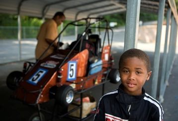 Austin_geer_6_year_old_race_dri_feature