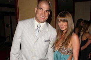 CENTURY CITY, CA - JUNE 07:  Tito Ortiz and Jenna Jameson attend the Cedars Sinai Medical Center's 24th Annual Sports Spectacular held on June 7, 2009 in Century City, California.  (Photo by Jason Merritt/Getty Images for Cedars-Sinai)