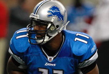 DETROIT, MI - AUGUST 28: Quarterback Daunte Culpepper #11 of the Detroit Lions turns to hand off the football before the preseason game against the Indianapolis Colts at Ford Field on August 28, 2009 in Detroit, Michigan.  (Photo by Scott Boehm/Getty Images)