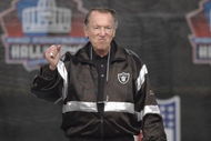 CANTON, OH - AUGUST 3:  Pro Football Hall of Famer (Class of 1992) and Oakland Raiders owner Al Davis pumps his fist as he is introduced during the 2003 NFL Hall of Fame Induction ceremony on August 3, 2003 in Canton, Ohio.  (Photo by David Maxwell/Getty Images)