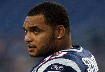 FOXBORO, MA - SEPTEMBER 03:  Richard Seymour #93 of the New England Patriots looks on before the game against the New York Giants on September 3, 2009 at Gillette Stadium in Foxboro, Massachusetts.  (Photo by Elsa/Getty Images)