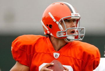 BEREA, OH - AUGUST 07:  Brady Quinn #10 of the Cleveland Browns drops back to pass during training camp at the Cleveland Browns Training and Administrative Complex on August 7, 2009 in Berea, Ohio.  (Photo by Gregory Shamus/Getty Images)
