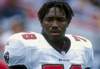 20 Sep 1998:  Defensive tackle Marcus Jones #78 of the Tampa Bay Buccaneers looks on during the game against the Chicago Bears at the Raymond James Stadium in Tampa, Florida. The Buccaneers defeated the Bears 27-15. Mandatory Credit: Scott Halleran  /Alls