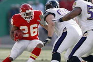 KANSAS CITY, MO - DECEMBER 10: Michael Bennett #26 of the Kansas City Chiefs carries the ball during the game against the Baltimore Ravens at Arrowhead Stadium December 10, 2006 in Kansas City, Missouri. The Ravens beat the Chiefs 20-10. (Photo by Dilip Vishwanat/Getty Images)