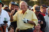 AUGUSTA, GA - APRIL 09:  Honorary starter Arnold Palmer waits on the first tee during the first round of the 2009 Masters Tournament at Augusta National Golf Club on April 9, 2009 in Augusta, Georgia.  (Photo by Andrew Redington/Getty Images)