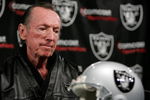 OAKLAND, CA - JANUARY 23:  Oakland Raiders owner Al Davis speaks during a news conference introducing new Raiders head coach Lane Kiffin on January 23, 2007 in Oakland, California. Kiffin, a 31 year-old offensive coordinator from the University of Southern California, was named as the new head coach to replace Art Shell who was fired after going 2-14 for the season.  (Photo by Justin Sullivan/Getty Images)