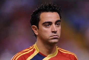LA CORUNA, SPAIN - SEPTEMBER 05:  Xavi Hernandez of Spain lines-up before the Group 5 FIFA2010 World Cup Qualifier match between Spain and Belgium at the Riazor stadium on September 5, 2009 in La Coruna, Spain.  (Photo by Denis Doyle/Getty Images)