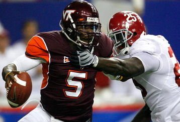 ATLANTA - SEPTEMBER 05:  Rolando McClain #25 of the Alabama Crimson Tide sacks quarterback Tyrod Taylor #5 of the Virginia Tech Hokies during the Chick-fil-A Kickoff Game at Georgia Dome on September 5, 2009 in Atlanta, Georgia.  (Photo by Kevin C. Cox/Getty Images)
