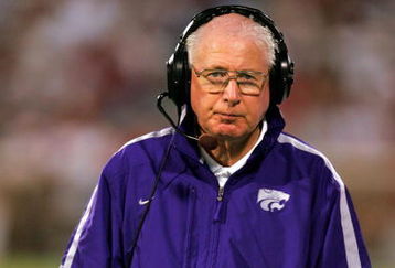 NORMAN, OK - OCTOBER 1:  Head coach Bill Snyder of the Kansas State Wildcats is seen during a game against the Oklahoma Sooners on October 1, 2005 at Memorial Stadium in Norman, Oklahoma.  (Photo by Ronald Martinez/Getty Images) 