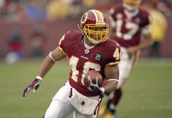 LANDOVER, MD - NOVEMBER 30:  Ladell Betts #46 of the Washington Redskins carries the ball during their game against the New York Giants at FedEx Field on November 30, 2008 in Landover, Maryland. (Photo by Streeter Lecka/Getty Images)