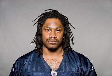 ORCHARD PARK, NY - 2009:  Marshawn Lynch of the Buffalo Bills poses for his 2009 NFL headshot at photo day in Orchard Park, New York. (Photo by NFL Photos)     