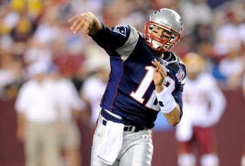LANDOVER, MD - AUGUST 28:  Tom Brady #12 of the New England Patriots throws a pass in a preseason game against the Washington Redskins at FedExField on August 28, 2009 in Landover, Maryland.  (Photo by Greg Fiume/Getty Images)