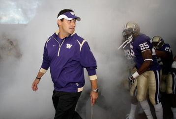 SEATTLE - SEPTEMBER 05:  Head coach Steve Sarkisian of the Washington Huskies leads his team out of the tunnel prior to the game against the LSU Tigers on September 5, 2009 at Husky Stadium in Seattle, Washington. (Photo by Otto Greule Jr/Getty Images)