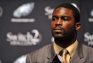 PHILADELPHIA - AUGUST 14: Michael Vick of the Philadelphia Eagles speaks at a press conference at the NovaCare Complex on August 14, 2009 in Philadelphia, Pennsylvania. Vick signed a one-year contract, with a second year option, with the Eagles.  (Photo by Larry French/Getty Images)