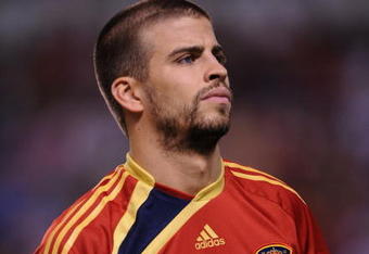 LA CORUNA, SPAIN - SEPTEMBER 05:  Gerard Pique of Spain lines-up before the Group 5 FIFA2010 World Cup Qualifier match between Spain and Belgium at the Riazor stadium on September 5, 2009 in La Coruna, Spain.  (Photo by Denis Doyle/Getty Images)