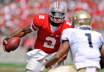 COLUMBUS, OH - SEPTEMBER 05:  Quarterback Terrelle Pryor #2 of the Ohio State Buckeyes runs with the ball against the Navy Midshipmen at Ohio Stadium on September 5, 2009 in Columbus, Ohio.  (Photo by Jamie Sabau/Getty Images)