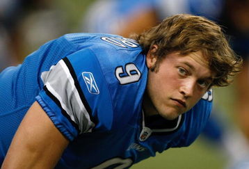 DETROIT, MI - AUGUST 15: Quarterback Matthew Stafford #9 of the Detroit Lions stretches in warm ups prior to the game against the Atlanta Falcons at Ford Field on August 15, 2009 in Detroit, Michigan. (Photo by Scott Boehm/Getty Images)