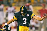 PITTSBURGH - AUGUST 13:  Jeff Reed #3 of the Pittsburgh Steelers kicks a 50-yard field goal in the first half during a preseason NFL game against the Arizona Cardinals  on August 13, 2009 at Heinz Field in Pittsburgh, Pennsylvania.  (Photo by Rick Stewart/Getty Images)