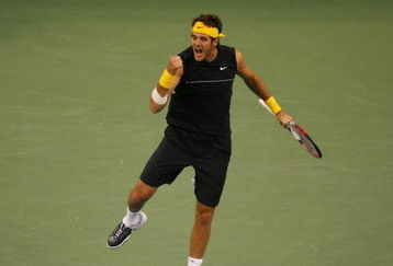 NEW YORK - SEPTEMBER 10:  Juan Martin Del Potro of Argentina celebrates match point during the Men's Singles Quarterfinals match against Marin Cilic of Croatia during day eleven of the 2009 U.S. Open at the USTA Billie Jean King National Tennis Center on September 10, 2009 in the Flushing neighborhood of the Queens borough of New York City.  Del Potro defeated Cilic 4-6, 6-3, 6-2, 6-1.  (Photo by Matthew Stockman/Getty Images)