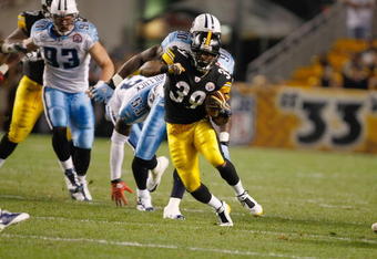 PITTSBURGH, PA - SEPTEMBER 10: Running back Willie Parker #39 of the Pittsburgh Steelers runs with the football against the Tennessee Titans at Heinz Field on September 10, 2009 in Pittsburgh, Pennsylvania. The Steelers defeated the Titans 13-10 in overtime. (Photo by Scott Boehm/Getty Images)