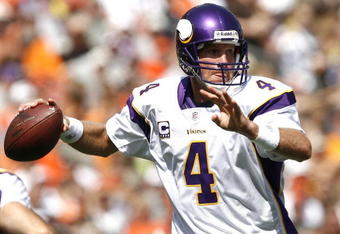 CLEVELAND - SEPTEMBER 13:  Brett Farve #4 of the Minnesota Vikings throws a pass against the Cleveland Browns at Cleveland Browns Stadium on September 13, 2009 in Cleveland, Ohio.  (Photo by Matt Sullivan/Getty Images)