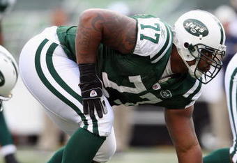 EAST RUTHERFORD, NJ - NOVEMBER 09: Kris Jenkins #77 of the New York Jets in the defensive line against the St. Louis Rams at Giants Stadium on November 9, 2008 in East Rutherford, New Jersey. (Photo by Nick Laham/Getty Images) 