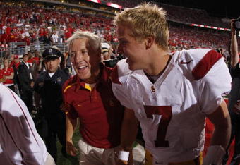 COLUMBUS, OH - SEPTEMBER 13:  Head coach Pete Carroll and Matt Barkley #7 of the Southern California Trojans leave the field after defeating the Ohio State Buckeyes 18-15 on September 13, 2009 at Ohio Stadium in Columbus, Ohio.  (Photo by Gregory Shamus/Getty Images)