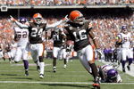 CLEVELAND - SEPTEMBER 13:  Joshua Cribbs #16 of the Cleveland Browns scores a touchdown as Eric Wright #24 celebrates against the Minnesota Vikings at Cleveland Browns Stadium on September 13, 2009 in Cleveland, Ohio.  (Photo by Matt Sullivan/Getty Images)