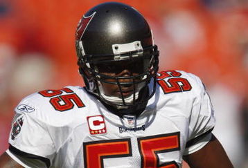 KANSAS CITY, MO - NOVEMBER 02:  Derrick Brooks #55 of the Tampa Bay Buccaneers looks on against the Kansas City Chiefs during their NFL game on November 2, 2008 at Arrowhead Stadium in Kansas City, Missouri.  The Buccaneers won 30 to 27 in overtime. (Photo by: Jamie Squire/Getty Images)