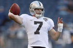 SEATTLE - SEPTEMBER 03: Quarterback Jeff Garcia #7 of the Oakland Raiders looks to pass before the game against the Seattle Seahawks on September 3, 2009 at Qwest Field in Seattle, Washington. (Photo by Otto Greule Jr/Getty Images)    