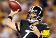 PITTSBURGH - SEPTEMBER 11:  Ben Roethlisberger #7 of the Pittsburgh Steelers passes the ball in the fourth quarter against the Tennessee Titans on September 11, 2009 at Heinz Field in Pittsburgh, Pennsylvania. The Steelers defeated the Titans 13-10 in overtime.  (Photo by Elsa/Getty Images)