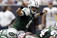 HOUSTON - SEPTEMBER 13:  Quarterback Mark Sanchez #6 of the New York Jets calls out the play from the line of scrimmage at Reliant Stadium on September 13, 2009 in Houston, Texas.  (Photo by Bob Levey/Getty Images)
