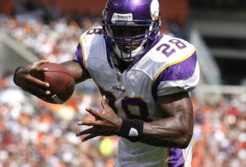 CLEVELAND - SEPTEMBER 13:  Adrian Peterson #28 of the Minnesota Vikings is hit by D'Qwell Jackson #52 of the Cleveland Brwons at Cleveland Browns Stadium on September 13, 2009 in Cleveland, Ohio.  (Photo by Matt Sullivan/Getty Images)