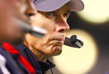 PITTSBURGH - AUGUST 29: Head coach Dick Jauron of the Buffalo Bills watches the action in the third quarter during the game against the Pittsburgh Steelers at Heinz Field on August 29, 2009 in Pittsburgh, Pennsylvania. (Photo by Gregory Shamus/Getty Images)