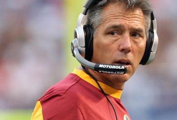 EAST RUTHERFORD, NJ - SEPTEMBER 13:  Head coach Jim  Zorn of the Washington Redskins shouts to his team as they play against the New York Giants on September 13, 2009 at Giants Stadium in East Rutherford, New Jersey.  (Photo by Jim McIsaac/Getty Images)